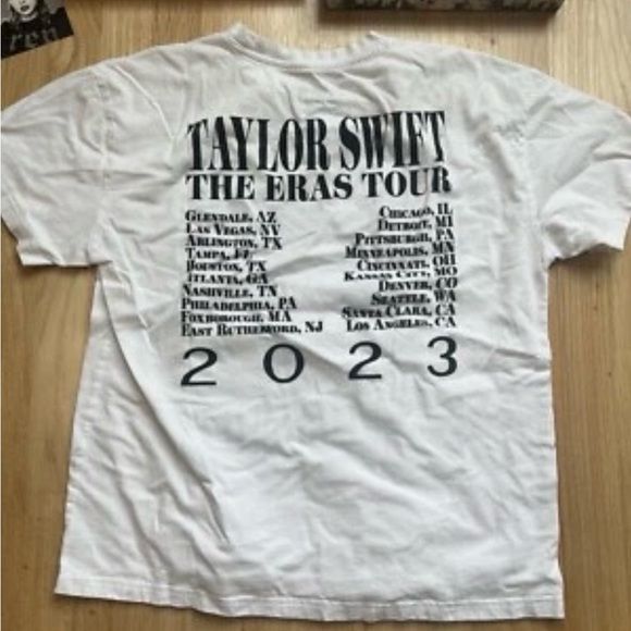 Taylor Swift Eras Tour VIP Box And T Shirt - Picture 11 of 11